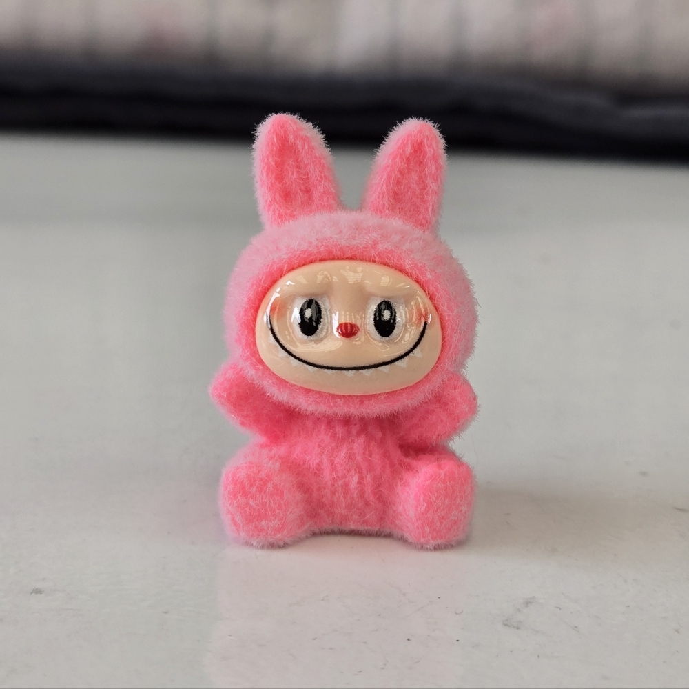 🍒🍒 Hot Pink Fuzzy Mini Labubu Figurine